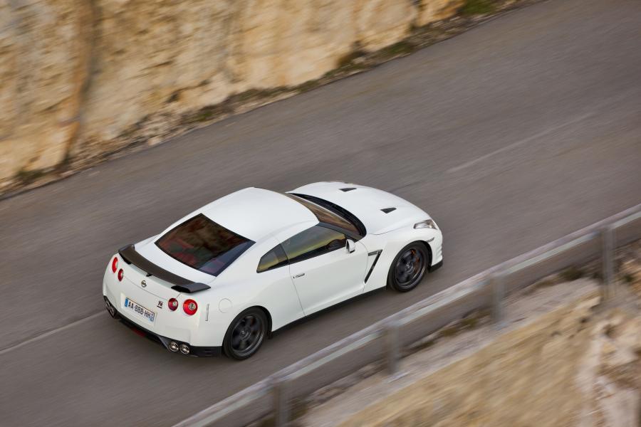  Nissan GT-R Egoist 2011 года  (фото 28 из 50)